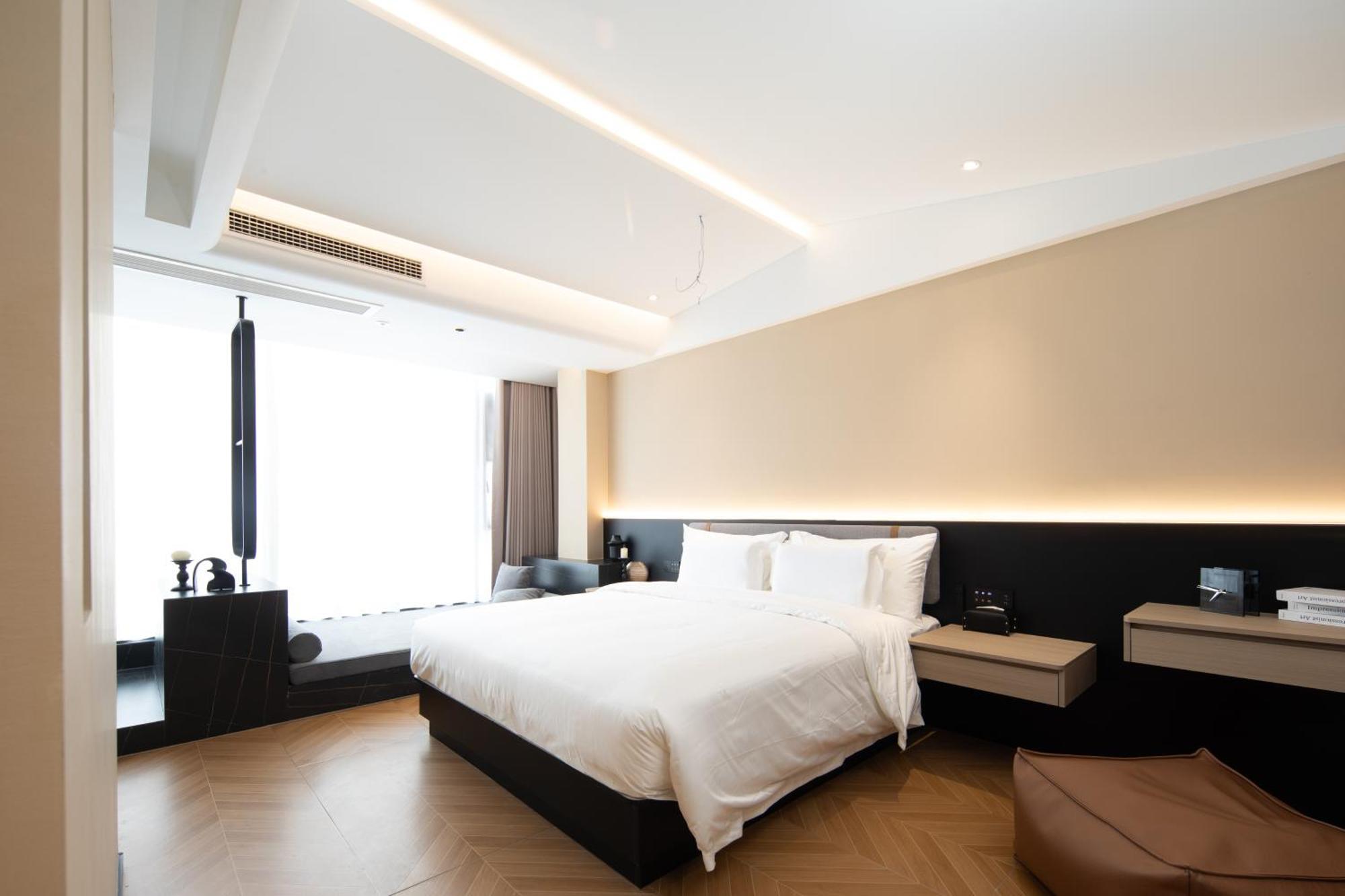 See You Soon At The Ritz Rose Summer Hotel Sanya Exterior photo
